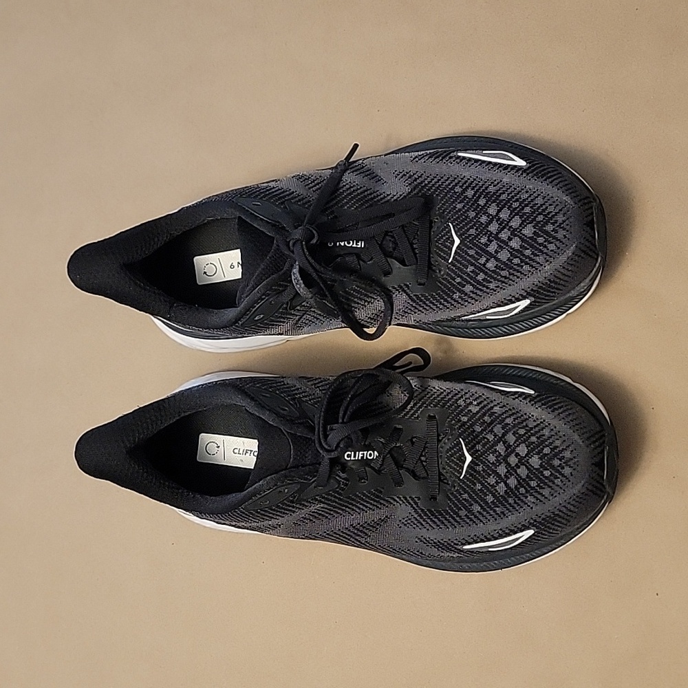 Hoka size 10 running shoes